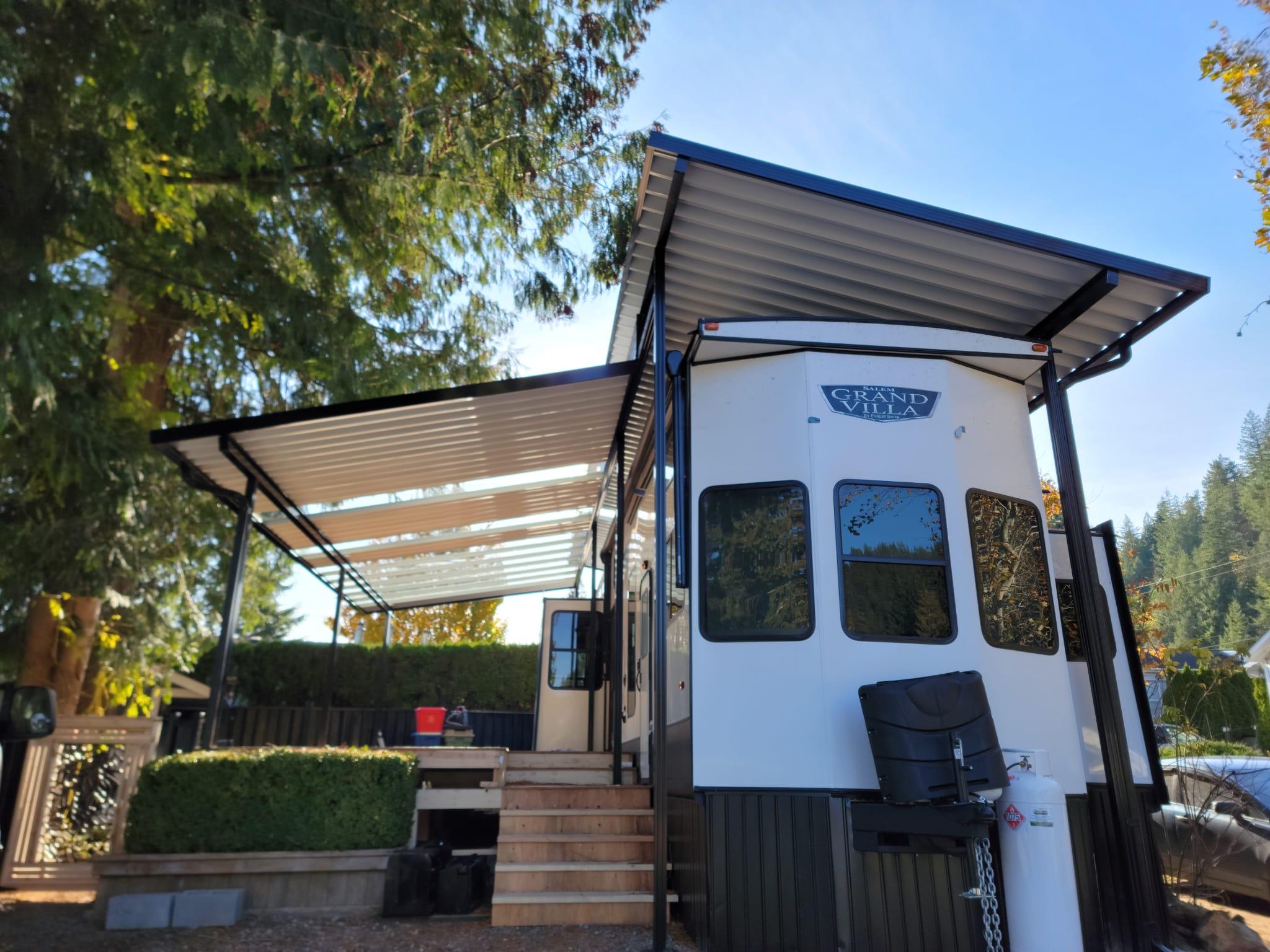 Custom aluminum fence residential installation